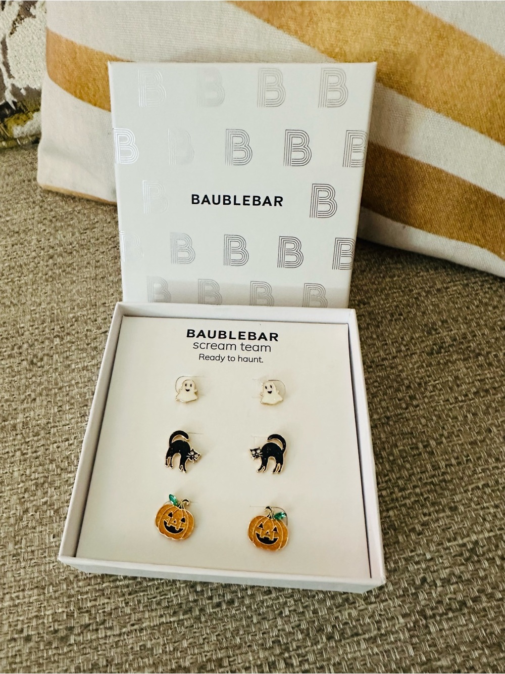 BaubleBar Halloween Earring Set of 3 pairs Ghost Cat Pumpkin NIB - Picture 6 of 7